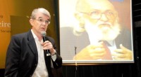 The world freirean community is constituted by institutions and people that, by ideological affinity, eco-political-pedagogical practices and knowledge conceptions inspire themselves in the legacy of Paulo Freire, even that not...